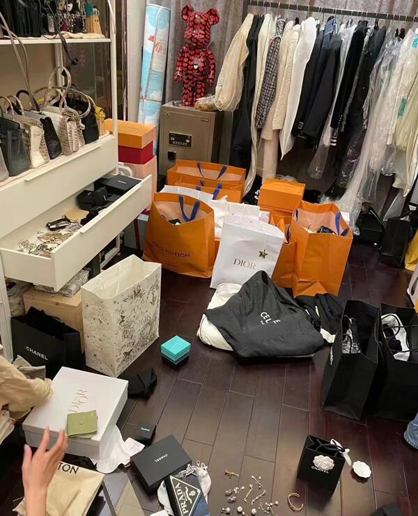 保山回收顶奢鞋服